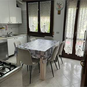 Teil einer Villa zu Verkauf in Goito