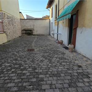 Town House for Sale in Goito