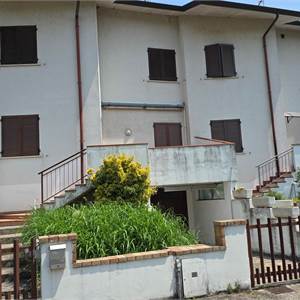 Villetta schiera In Vendita a Goito
