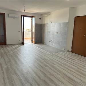 3 locali In Vendita a Goito